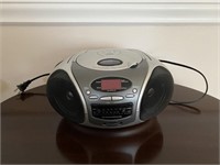 Vintage Duraband Portable CD Player & AM/FM Radio