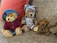 Collection of Vintage Boyds Bears