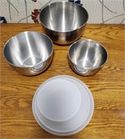 3 Metal Revere Ware Bowls w/Lids