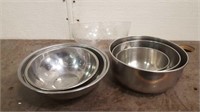 (6) Stainless Bowls & (1) Plastic