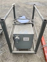 STEP DOWN TRANSFORMER PRIMARY 240 DELTA 208Y/120