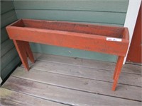 RED PAINTED PRIMITIVE SMALL FEED TROTH