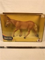 Traditional Breyer Collector Horse No. 484 Brown S