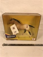 Breyer Collector Horse No. 725 Wakanda O'Kie