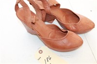 Gentle Souls Size 8.5 leather shoes