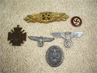 WW2 GERMAN BADGES AND AWARDS