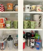 3-shelves plastic tumbers & coffee cups