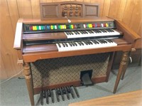 Lowery Organ - works,sounds good except lower keyb