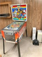 Night Rider pinball machine (needs repair)