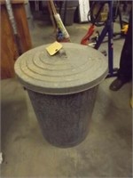Galv Trash Can (Lid Too Large)
