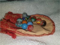 Antique Marbles incl. 4 Akro Popeyes