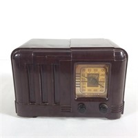 Art Deco Arkay Radio