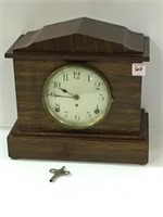 Seth Thomas Keywind Clock w/ Key
