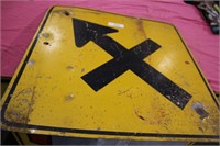 24"x24" metal road crossing sign