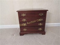 VIRGINIA GALLERIES CHERRY 4 DRAWER END TABLE: