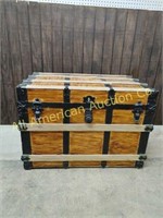 ANTIQUE TRUNK W/ 2 INSIDE COMPARTMENTS