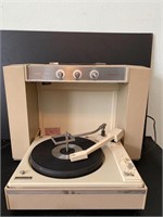 General Electric Mustang II Record Player