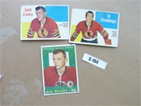 3 cartes de Hockey Topps année 1960 Black Hawks