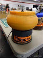 Lyman Turbo 1200 Tumbler w/Media
