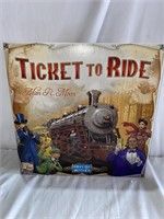 KIDS BOARD GAME/ TICKET TO RIDE