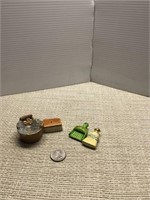 Miniature house cleaning