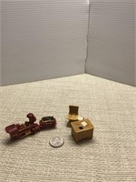 Train and office miniatures