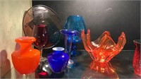 13 X ASSORTED COLOURED GLASS VASES