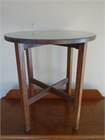 ROUND OAK MISSION STYLE SIDE TABLE