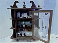 Display Cabinet w/Miniatures