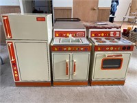 Vintage Child’s Metal Kitchen Toy Appliances