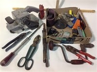 Tools incl. sander screwdrivers, clippers and