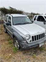 2006 Silver Jeep Liberty (K $85 Start)