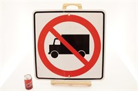 Panneau de signalisation camion interdit