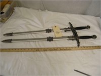 L196-   2 Swords