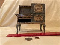 Vintage cast iron An Arcade Toy Roper stove