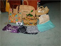 (4) 31 CO. HANDBAGS & OTHER PURSES