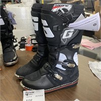 GAERNE MOTORCYCLE BOOTS MADE IN ITALY SIZE 10