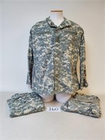 Men's US Military Combat Coats & Pants - Large-Reg