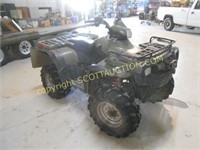 2004 Polaris 700 4x4 ATV, over size mud lug tires