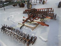 40' Richardson pickers for sweep plow