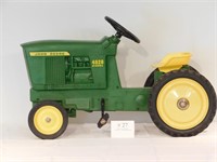 J. D. 4020 Diesel pedal tractor, ERTL, W.F.,
