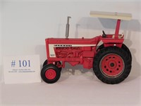 Farmall 706 diesel tractor, Toy Tractor Times