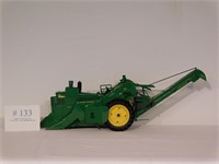 JD 4020 diesel tractor w/JD 237 corn picker,
