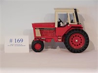 International 1586 tractor,  #2738,  ERTL