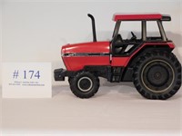 Case International  5140 tractor, 1990 Special