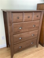 4 - drawer chest