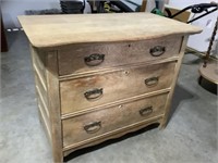 3 - drawer nightstand