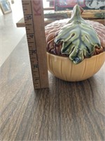 Acorn candy dish with lid