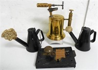 Antique Door Lock / 3 Torches