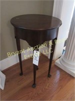 ROUND DROP LEAF TABLE